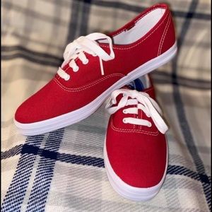 Brand new Red Keds